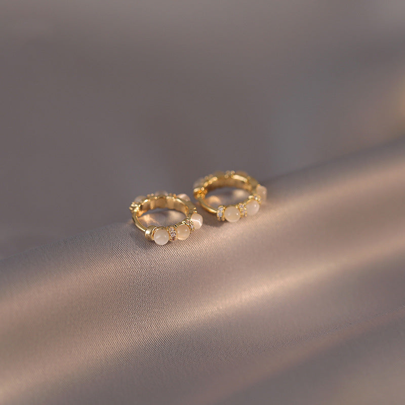 Minimalist Cat’s Eye Hoop Earrings – Elegant Small Design, Premium Shine for Everyday Chic